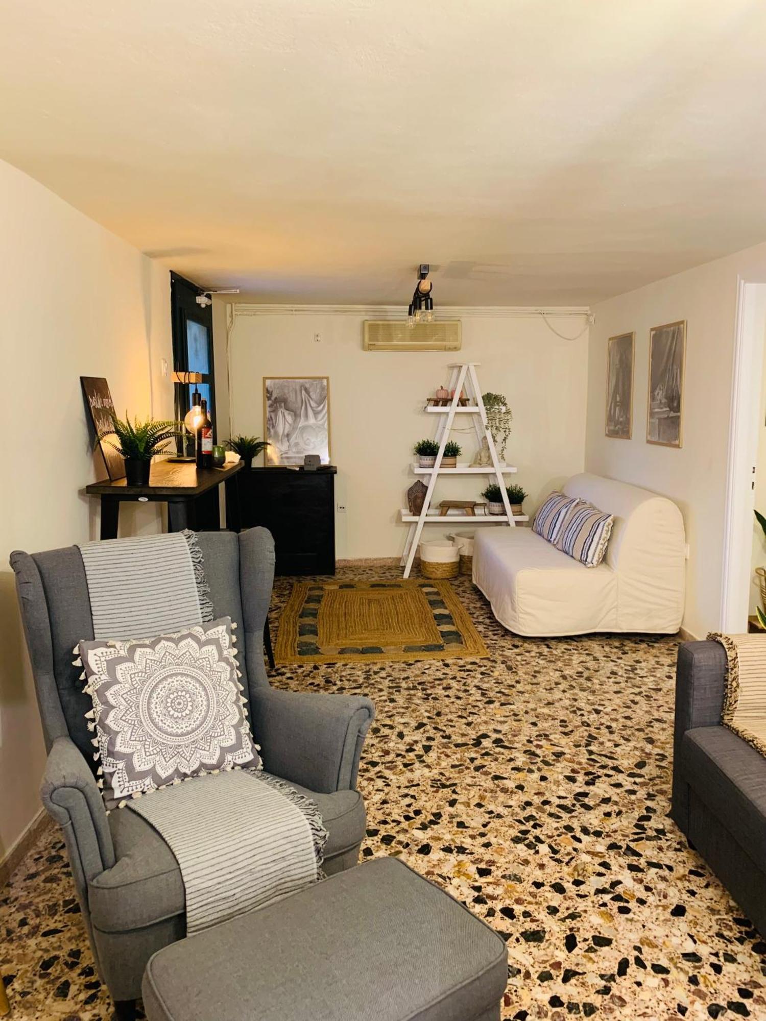Airport Cottage House อาร์เตมีดา ภายนอก รูปภาพ